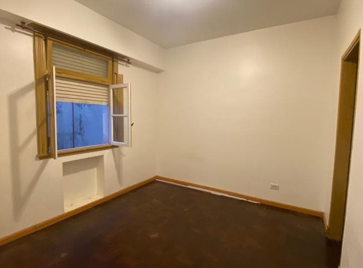 JUNCAL y Austria: Dueño alquila $700.000 Con expensas, ABL Y Aysa incluidos. 
Do