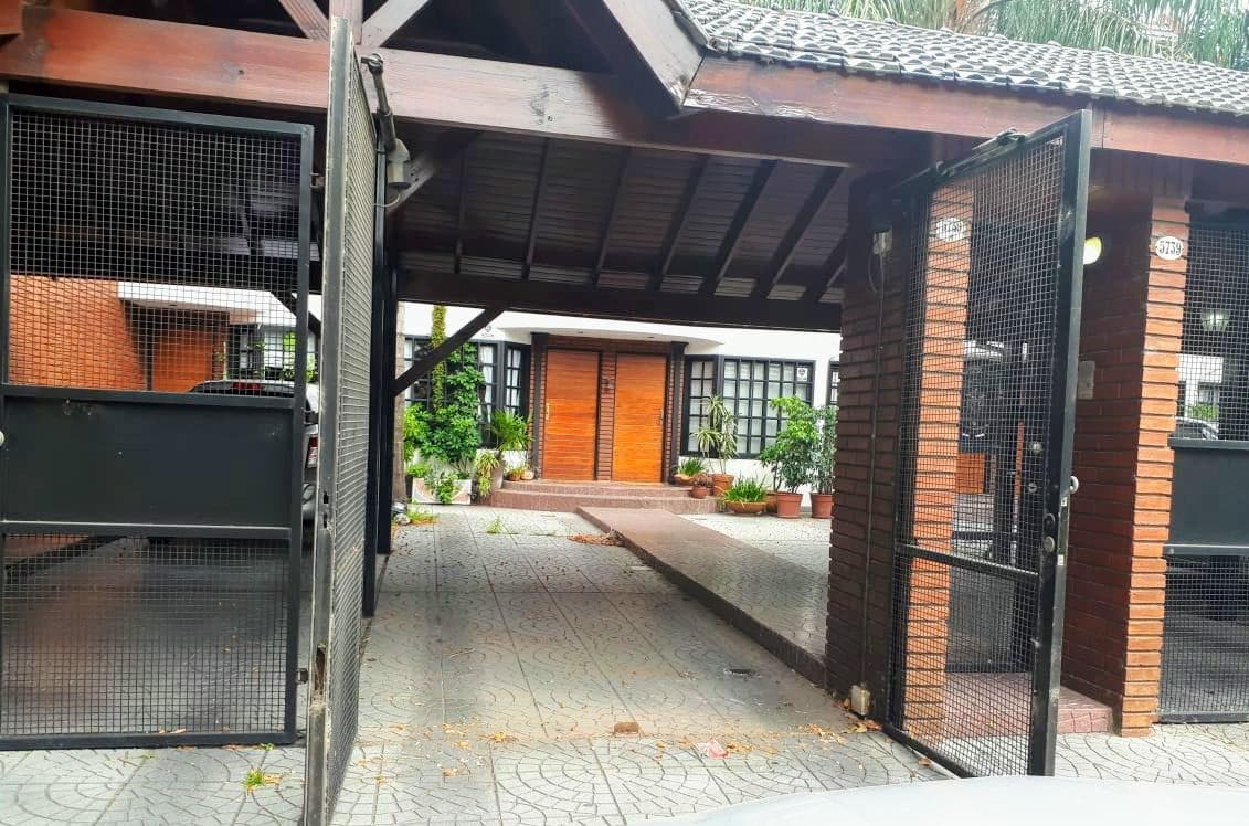 Casa 5 ambientes en Villa Urquiza - foto 2