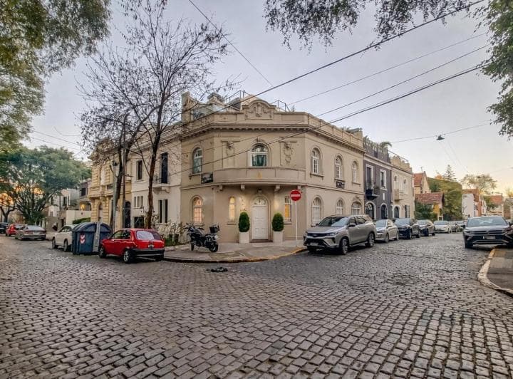 Casa 8 ambientes en Palermo - foto 1