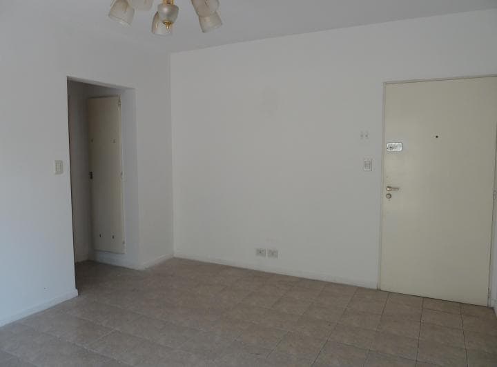 Departamento de 2 ambientes Alquiler $ 700.000