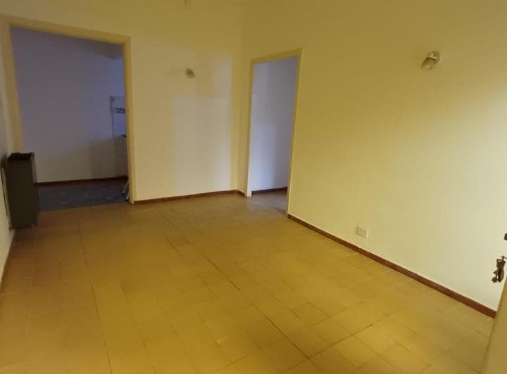 PH  2 AMBIENTES P.B. AL FRENTE CON ENTRADA INDEP. Y PATIO

EN VILLA DEVOTO, A ME