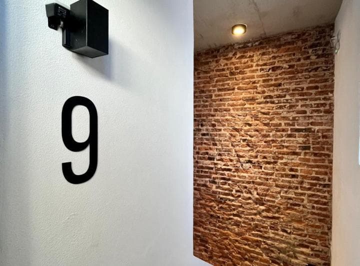 Este atractivo PH con orientación NE se encuentra dentro del exclusivo Complejo 