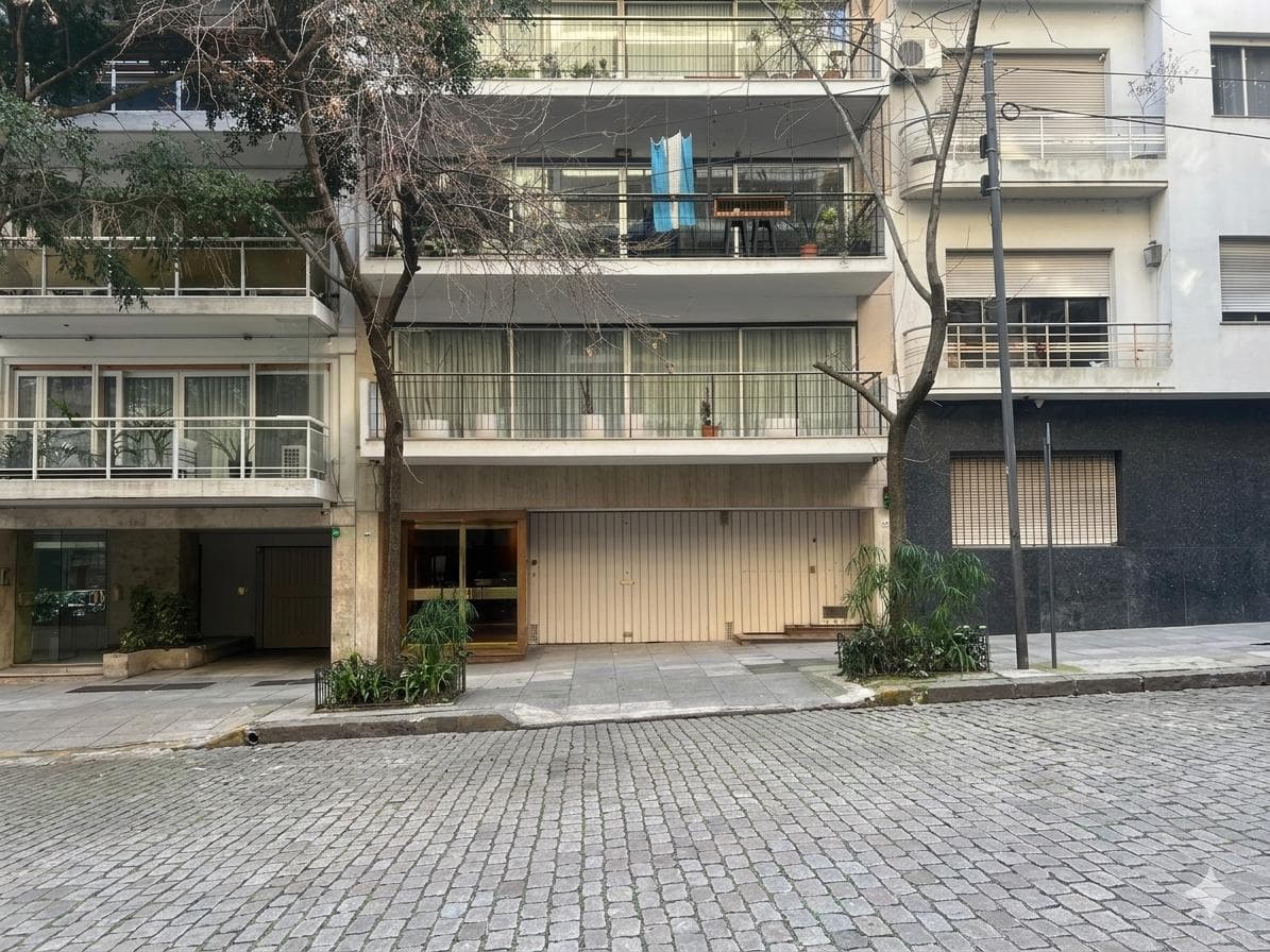 Departamento 5 ambientes en Recoleta - foto 1