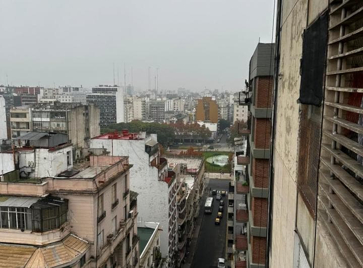 Exclusivo Departamento de 2 Ambientes en Alquiler – Zona Congreso
Excelente depa