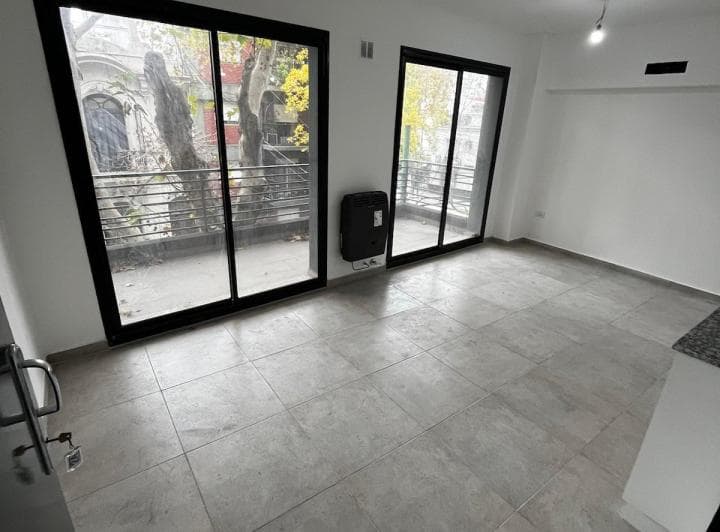 Departamento en Alquiler de 2 ambientes Almagro Sur