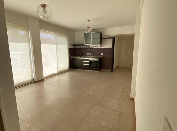 Moderno departamento de 2 ambientes en excelente estado, muy luminoso, con balcó