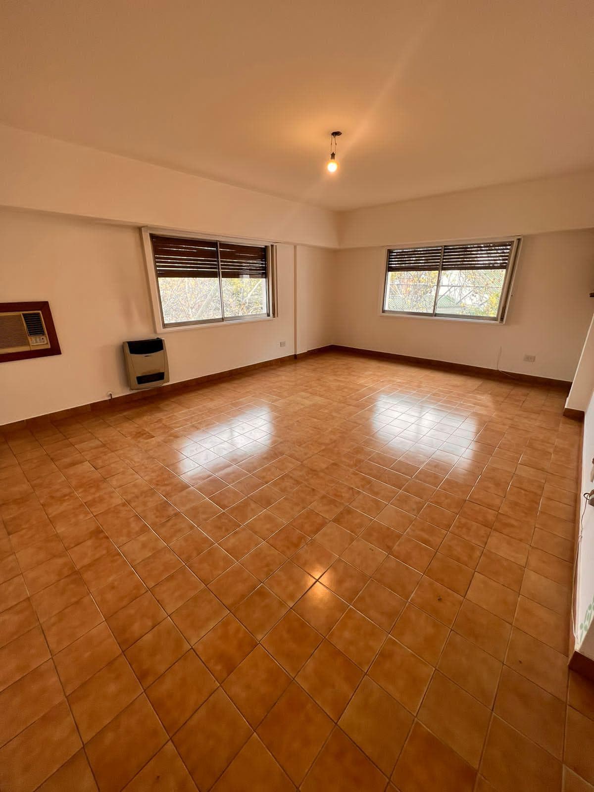 Departamento 2 ambientes en Adrogue, Almirante Brown - foto 2