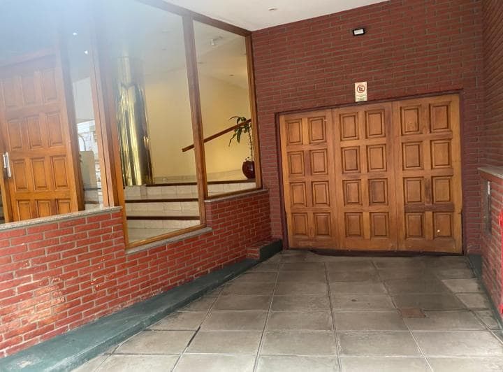 Departamento 5 ambientes en Recoleta - foto 1