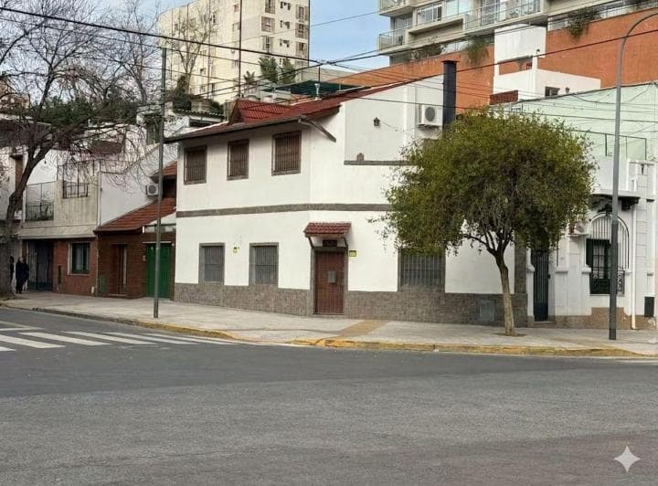 Casa 4 ambientes en Villa Urquiza - foto 1