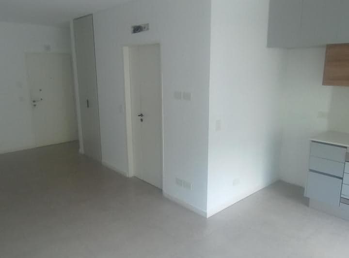 Hidalgo 520 (Gu Caballito)
Dueño alquila monoambiente en primer piso al frente
-