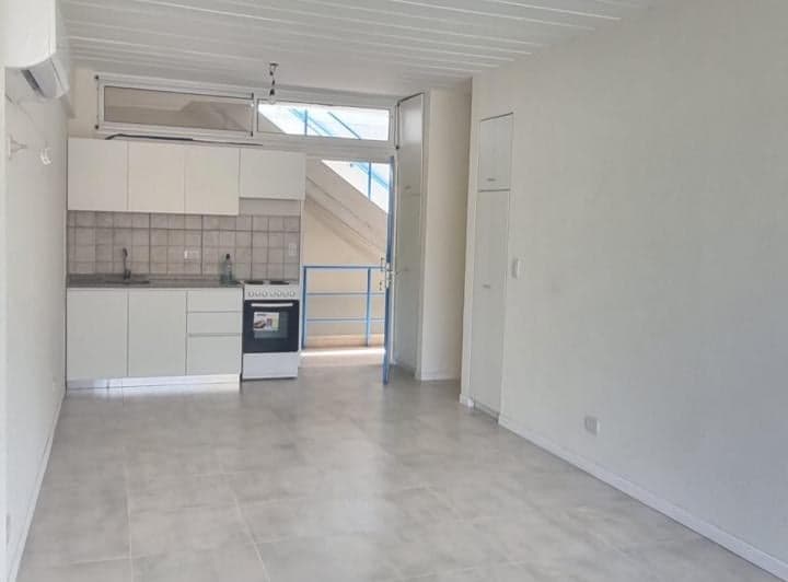 Departamento 1 ambientes en Coghlan - foto 1