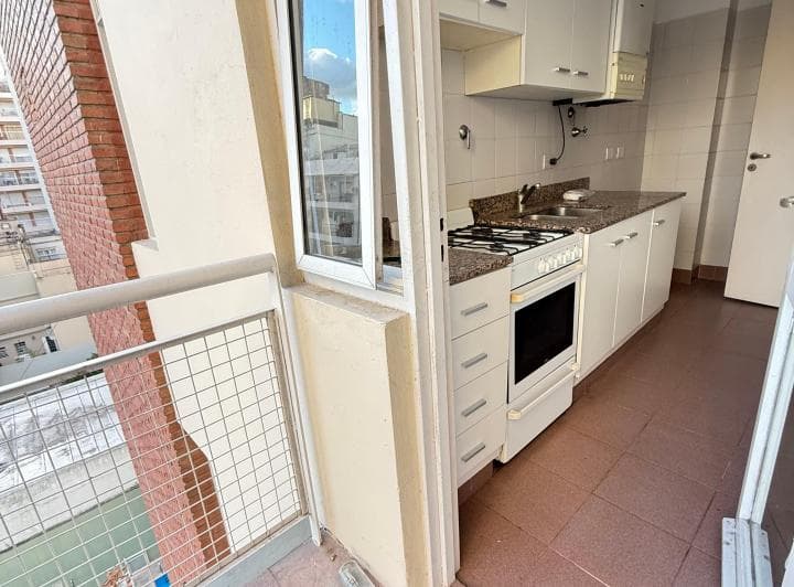 Dueño alquila lindísimo departamento de 2 ambientes con cochera y baulera en exc