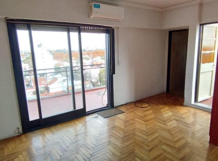 OPORTUNIDAD!!!!
HERMOSO MONOAMBIENTE CON BALCÓN TERRAZA AL FRENTE Y BALCÓN LATER