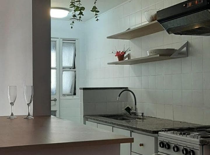 Excelente ubicación; ideal Recientemente reciclado a nuevo. Luminoso, al frente,