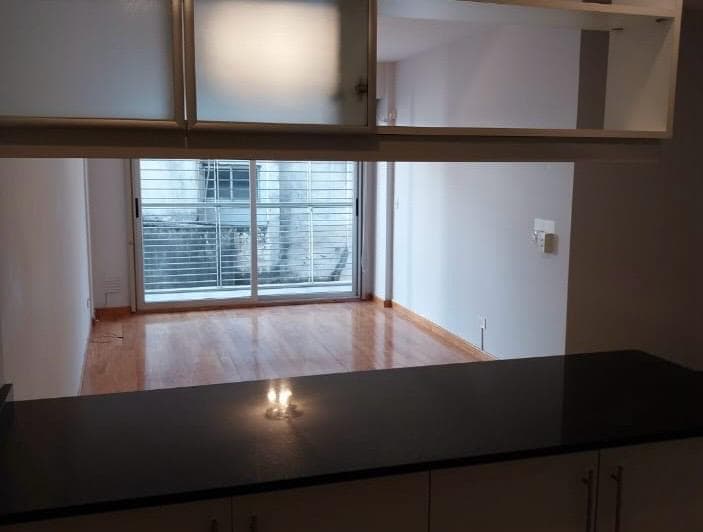 Excelente depto 3 amb Recoleta , muy luminoso , balcon , 2 dormitorios con placa