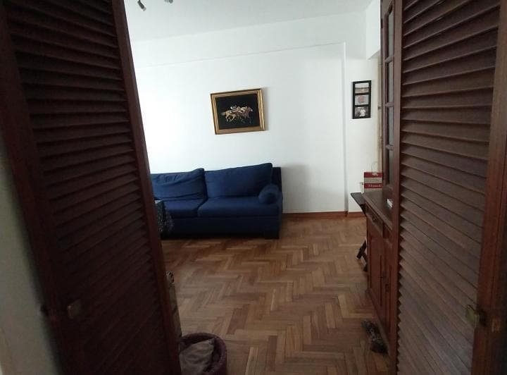 Departamento a contrafrente de 2 dormitorios, living comedor, 1 baño, cocina y l