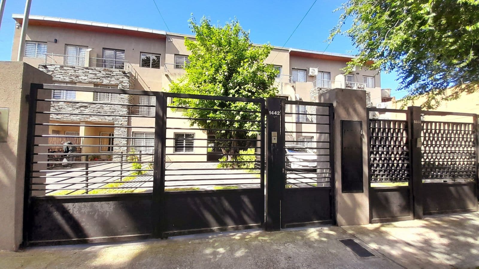 Casa 5 ambientes en Villa Adelina, San Isidro - foto 1