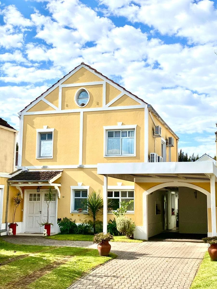 Casa 5 ambientes en Portezuelo, Nordelta - foto 1