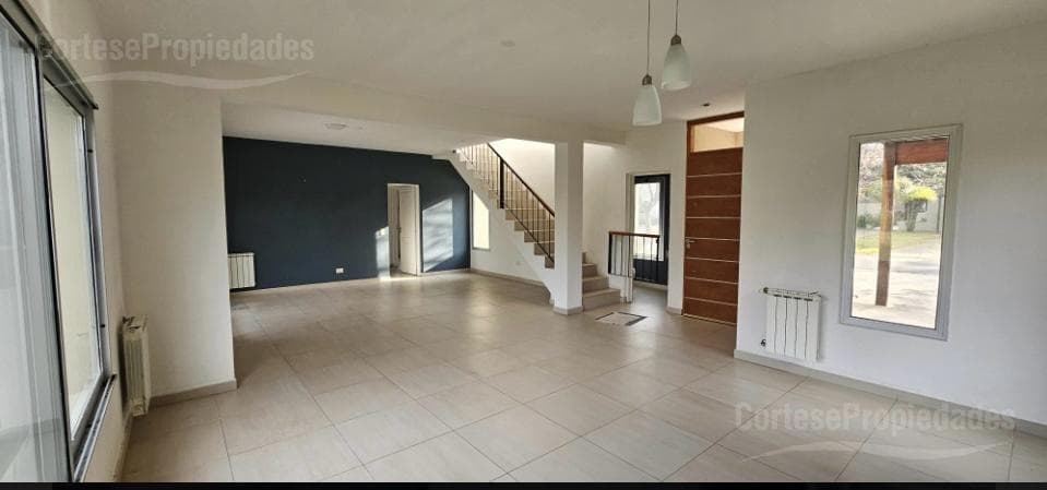 Casa 5 ambientes en Santa Catalina, Villanueva - foto 5