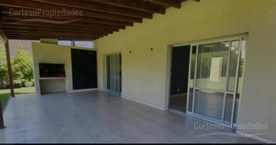 Casa 5 ambientes en Santa Catalina, Villanueva - foto 8