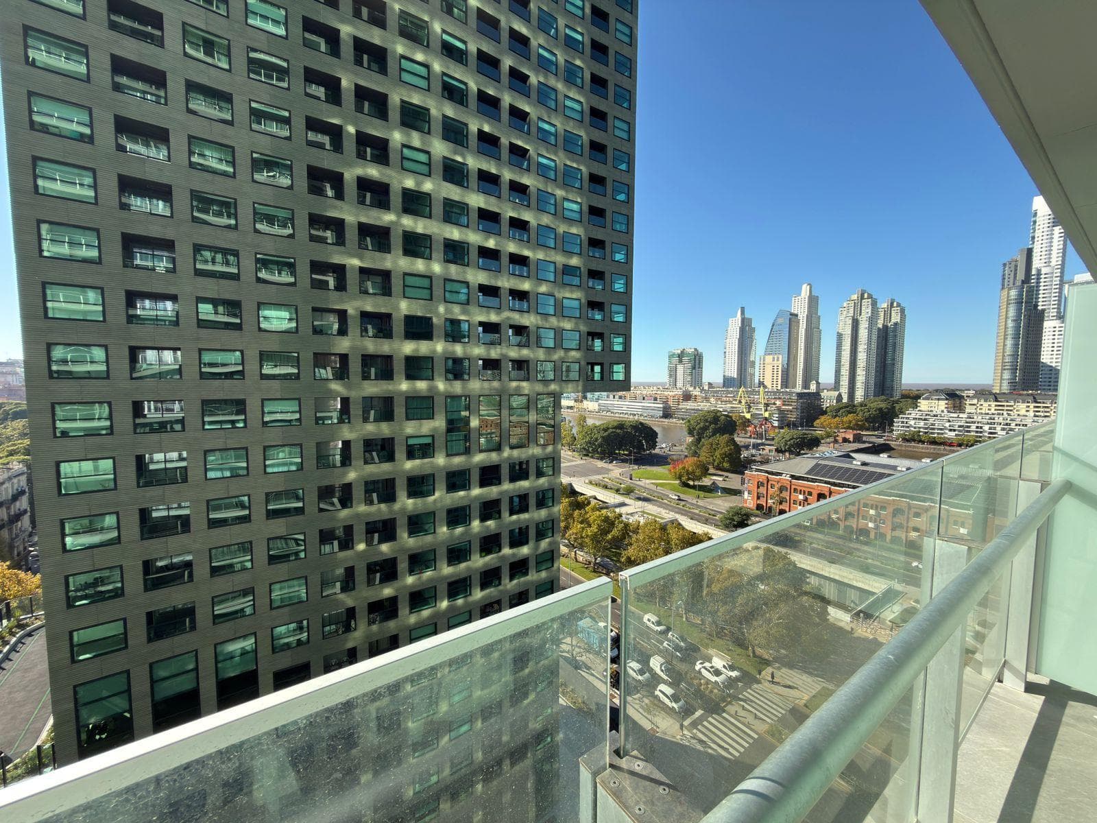 Departamento 1 ambientes en Puerto Madero - foto 1
