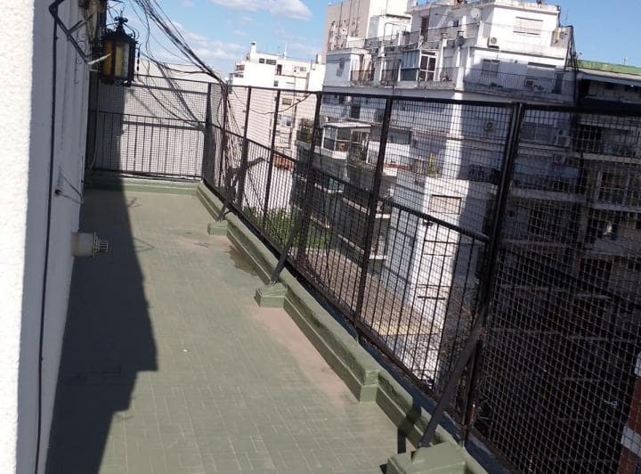EXCLUSIVO DEPARTAMENTO MUY AMPLIO Y MUY LUMINOSO EN PLENO COLEGIALES
El departam
