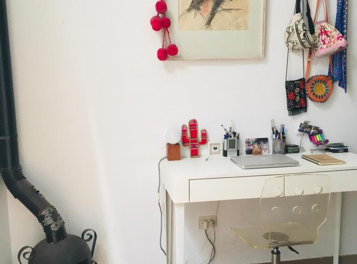 Muy buen departamento tipo casa de 3 ambientes, ubicado en Villa Ortúzar, a 4 cu