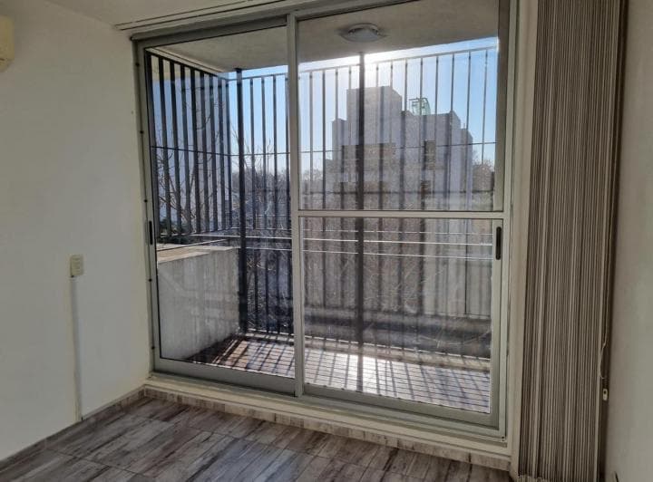 Departamento · 40m² · 1 Ambiente · 1 Cochera - mirta varela
