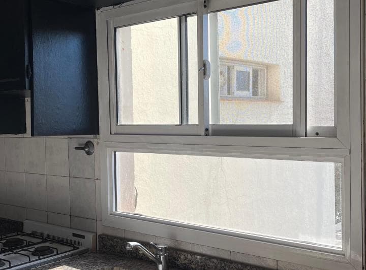 Ventana cocina 5 piso
