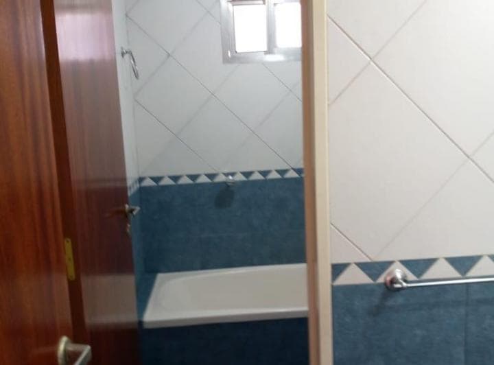 Departamento de 48m2 con 2 ambientes, luminoso con balcón contrafrente por escal
