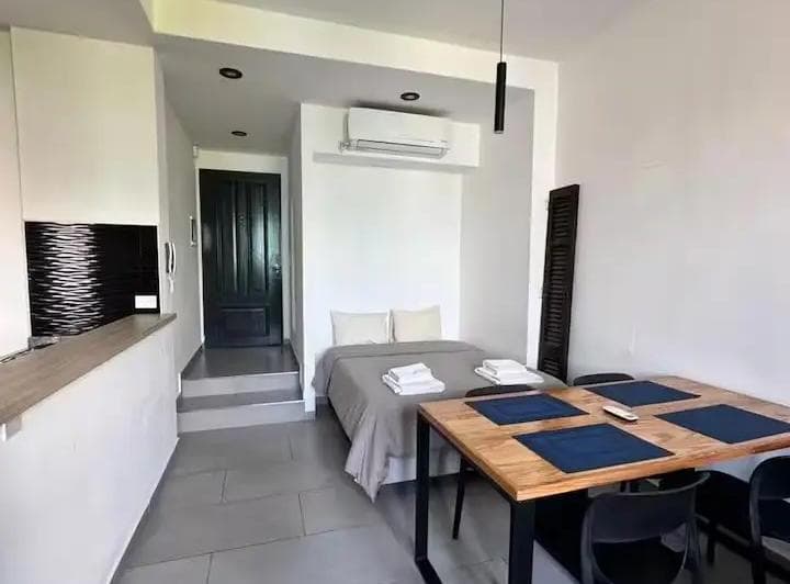 Departamento · 60m² · 3 Ambientes · 1 Cochera - Emilia Sandez