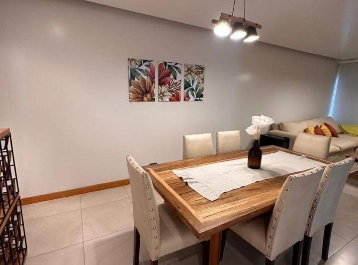 Departamento en Alquiler de 3 ambientes Quinta Sección