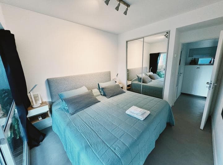 Ubicado en el corazón de Núñez, este hermoso departamento de 2 ambientes se dest