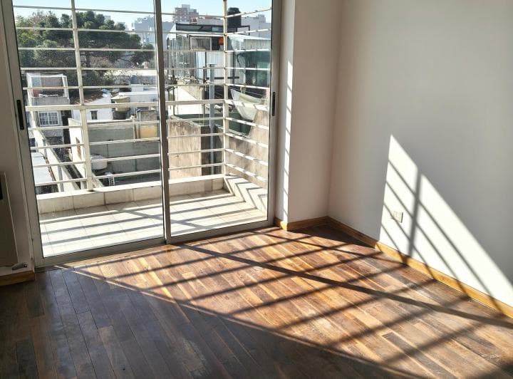 Departamento de 3 ambientes Alquiler $ 1.400.000