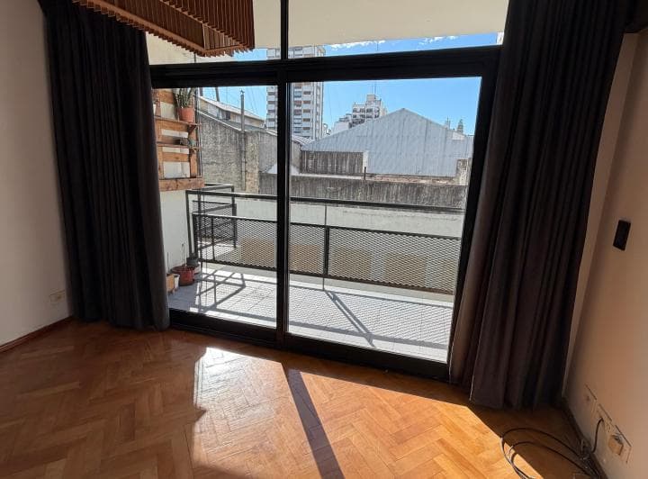 Excelente 2 ambientes en 3.º piso con ascensor, muy luminoso y en muy buen estad