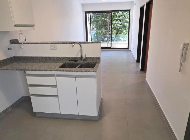 Departamento 2 ambientes en Parque Chas - foto 1