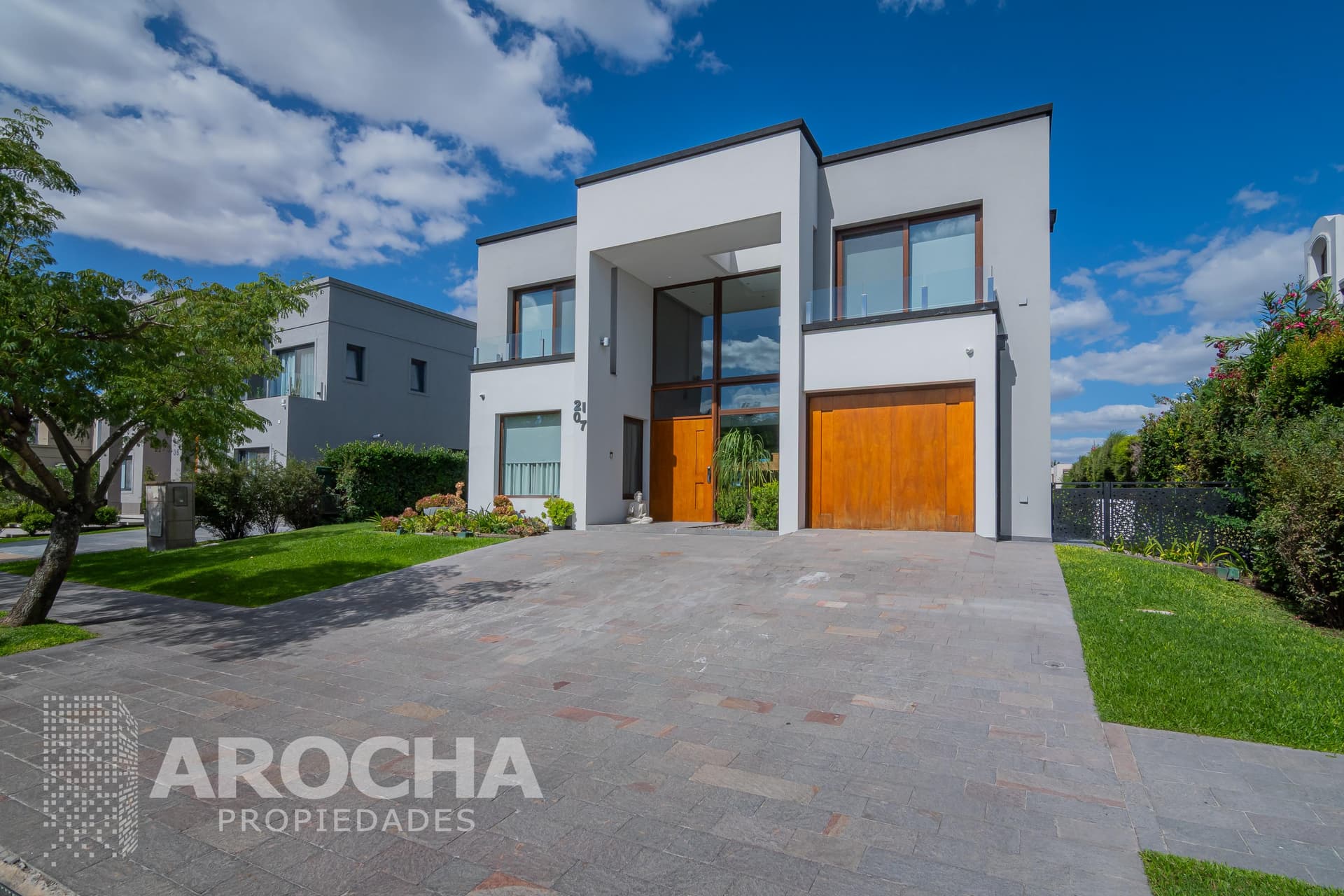 Casa 5 ambientes en Nuevo Quilmes, Countries/B.Cerrado (Quilmes) - foto 1