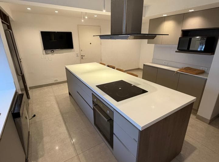 Hermoso 3 ambientes en recoleta reciclado a nuevo
Este departamento ubicado en l