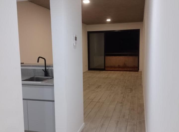 Excelente monoambiente a estrenar, ubicado al contrafrente, con balcón y una amp