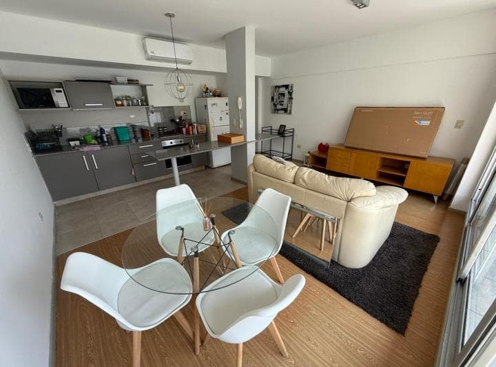Departamento · 50m² · 2 Ambientes · 1 Cochera - Ramiro N